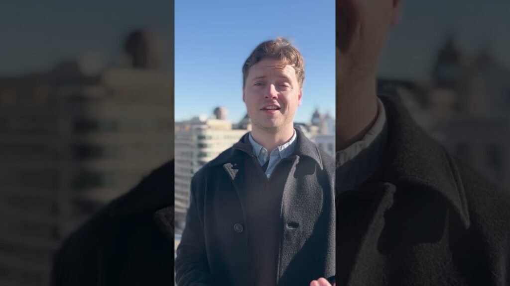 Looking at AI: Viral AI Maduro image creator “never expected” millions of views