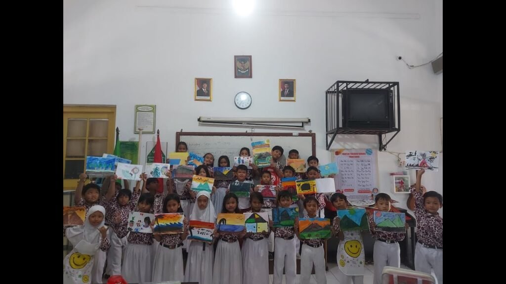 Deep Learning in Fine Arts Learning, Exploring Primary and Secondary Colors (Yuni Astutik, S.Pd) Deep Learning in Fine Arts Learning, Exploring Primary and Secondary Colors (Yuni Astutik, S.Pd)