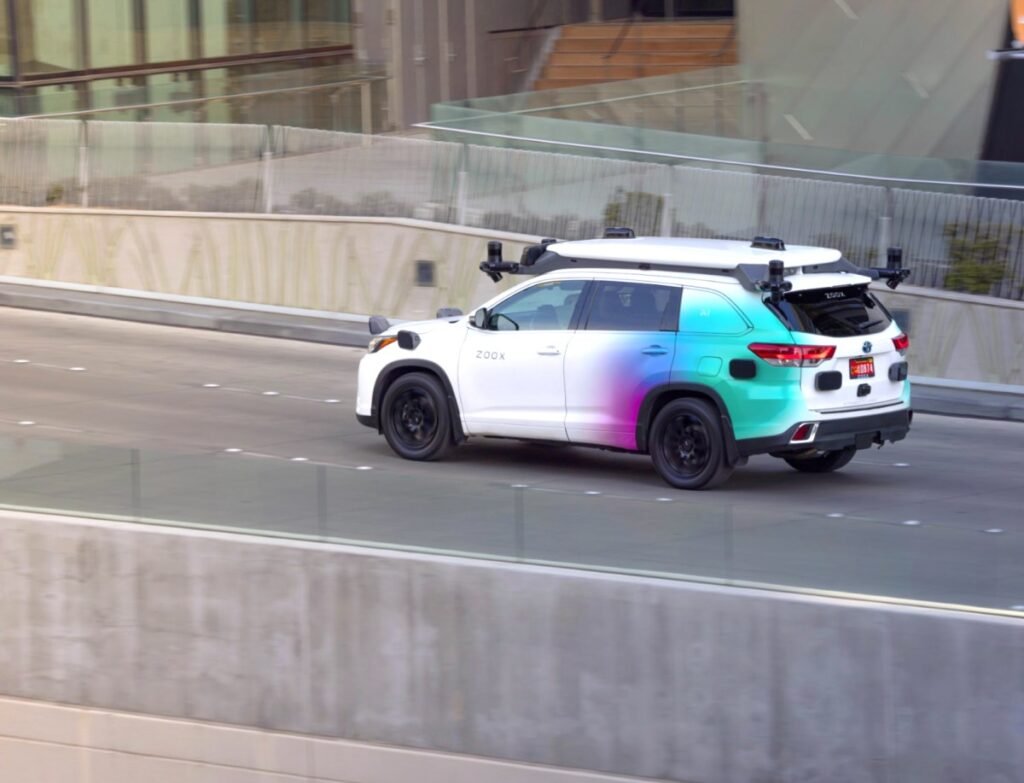 Zoox starts mapping Dallas and Phoenix for its robotaxis Zoox starts mapping Dallas and Phoenix for its robotaxis